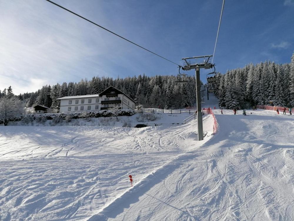Alpengasthof Fernblick Moenichkirchen Bagian luar foto